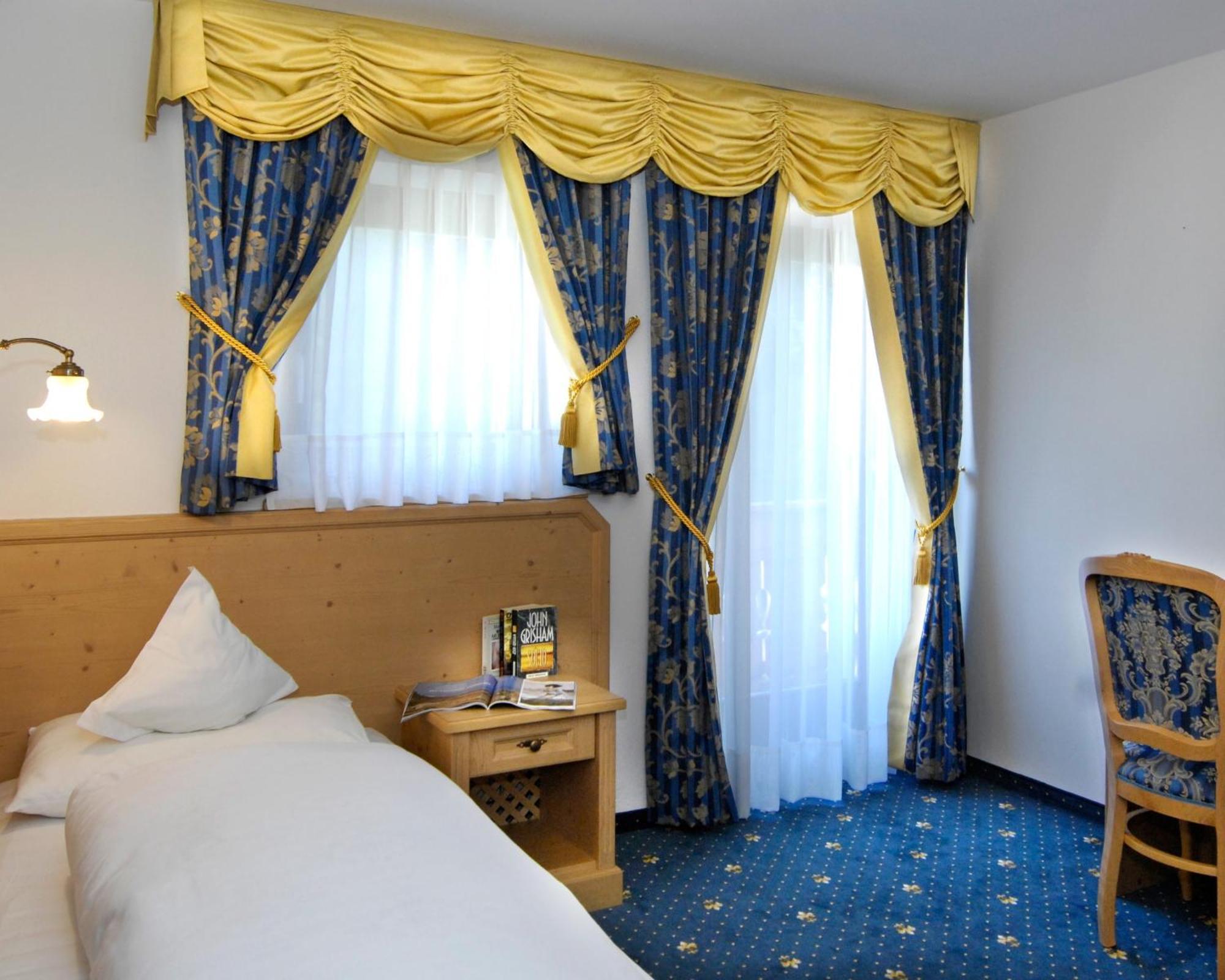 Hotel Costes Корвара-ин-Бадия Экстерьер фото