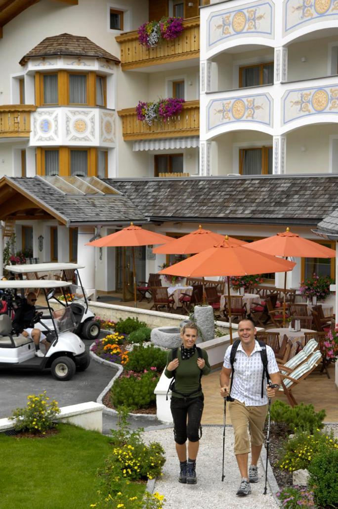 Hotel Costes Корвара-ин-Бадия Экстерьер фото